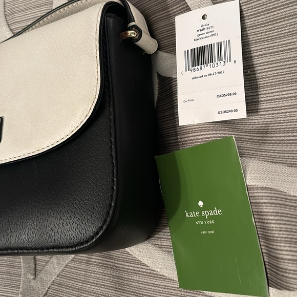 Kate Spade Alycia Grove Street Black and Cement Shoulder bag Like New with Tag - Picture 3 of 10